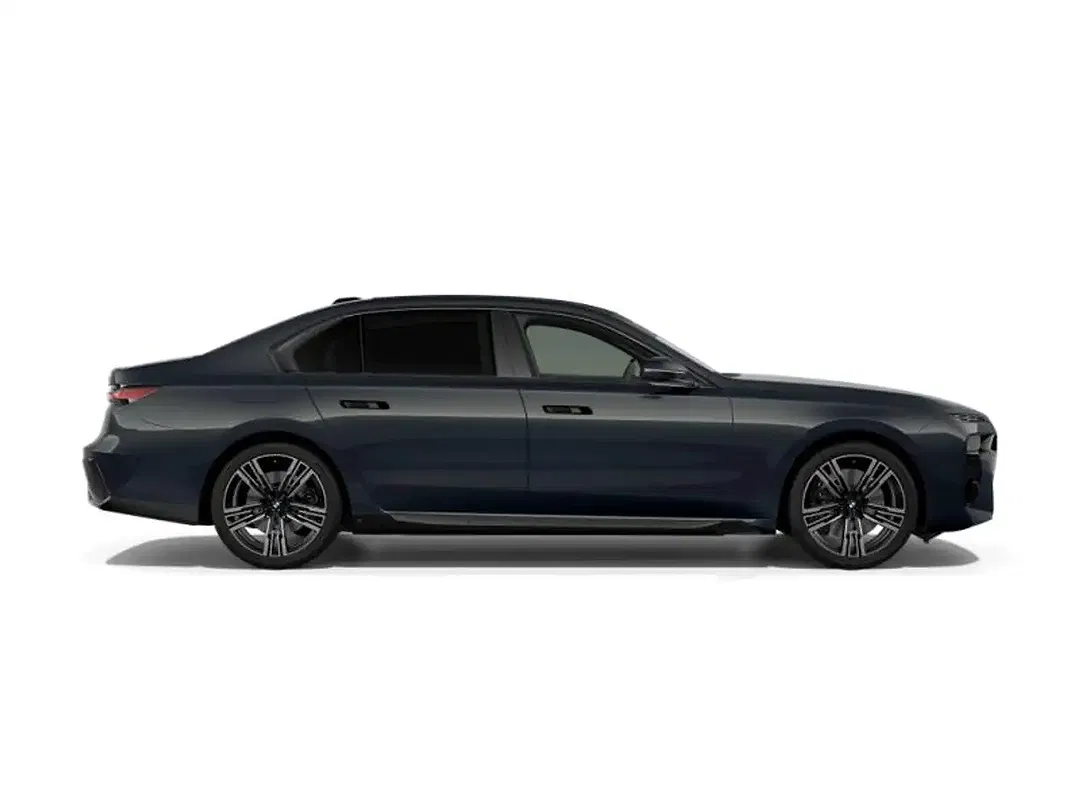 BMW 750 xDrive M Sport Pro - Thumbnail 3