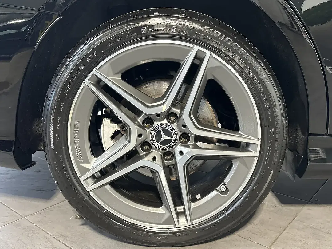 Mercedes-Benz C 300 AMG Line - Thumbnail 3