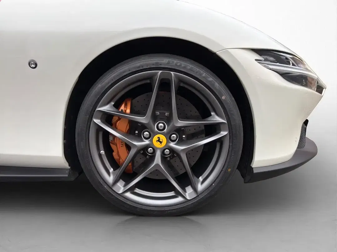 Ferrari Roma Spider - Thumbnail 10