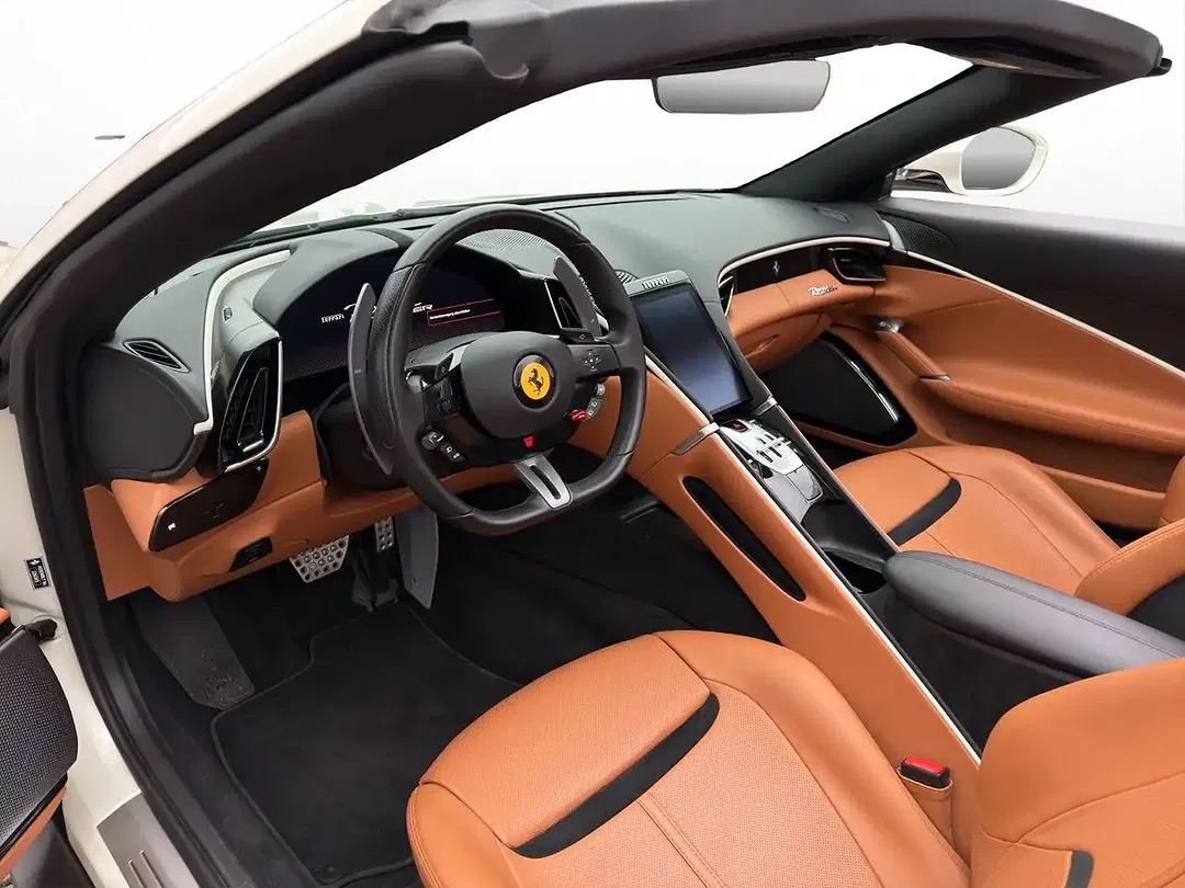 Ferrari Roma Spider - Thumbnail 13