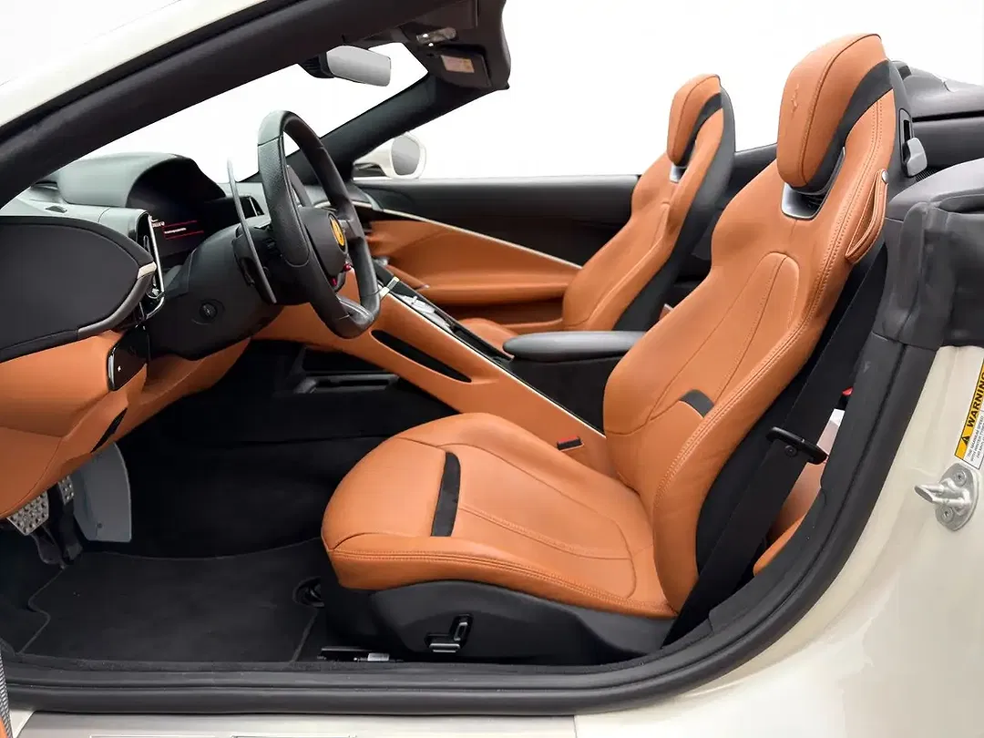 Ferrari Roma Spider - Thumbnail 14
