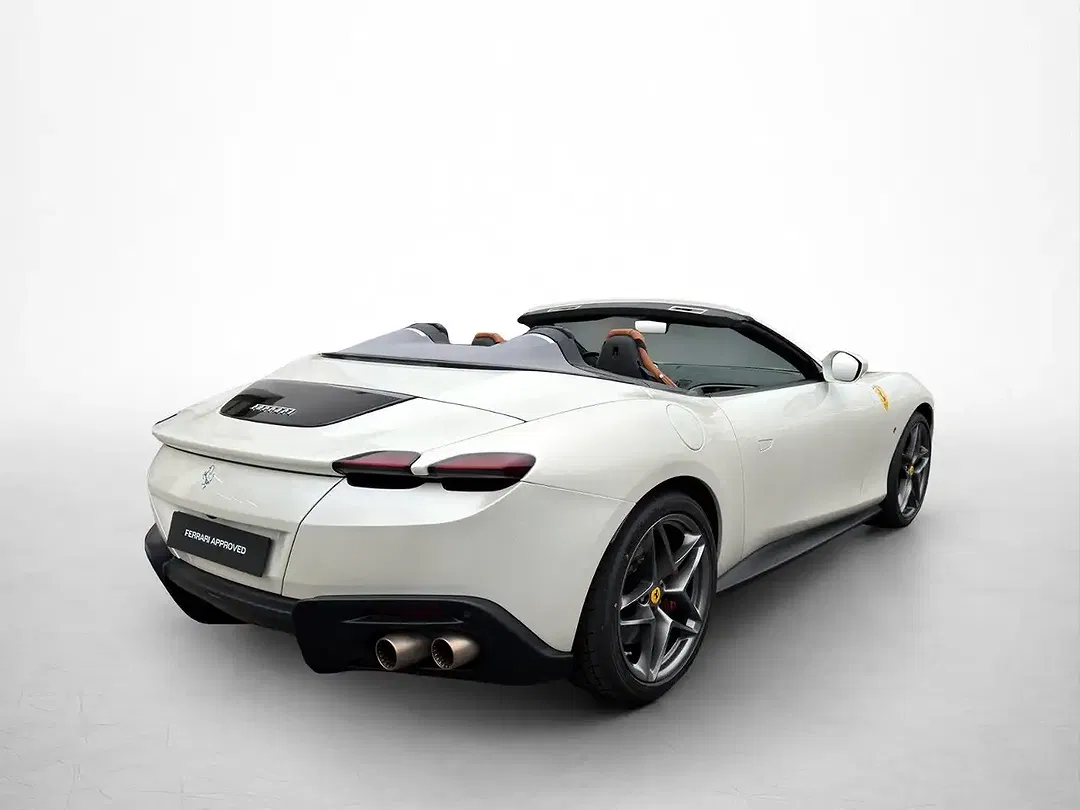 Ferrari Roma Spider - Thumbnail 5