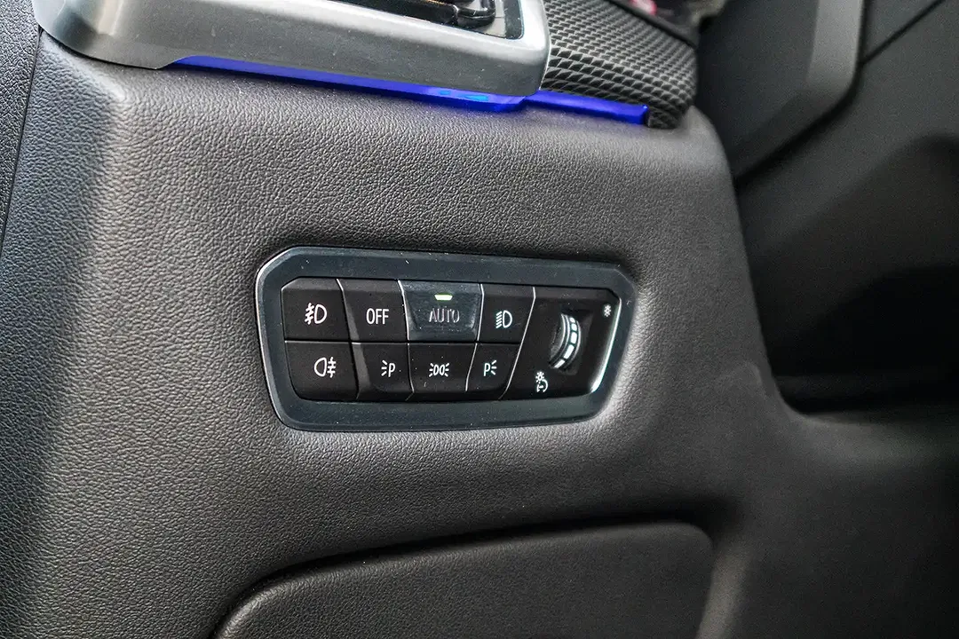 BMW X5 M - Thumbnail 10
