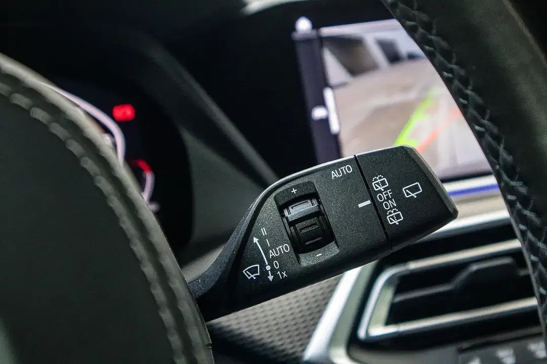 BMW X5 M - Thumbnail 13