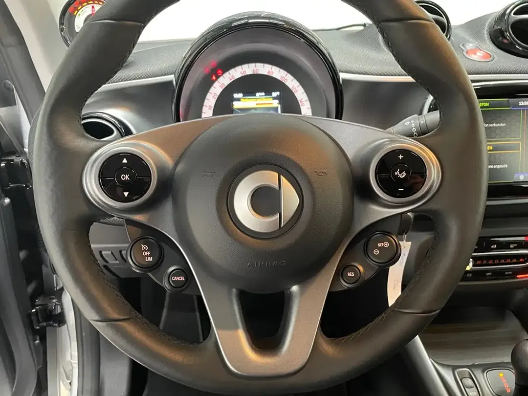 smart forTwo - Thumbnail 11