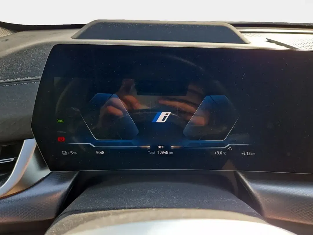 BMW iX2 M Sport - Thumbnail 12