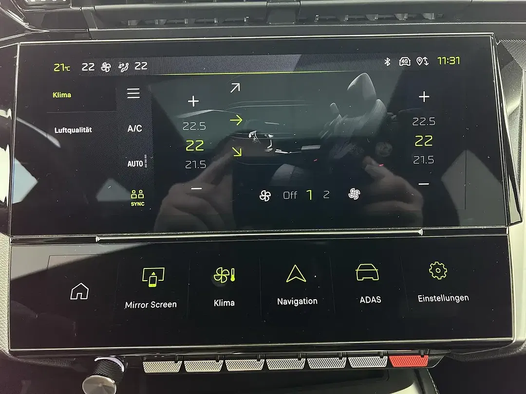 Peugeot 308 GT - Thumbnail 14