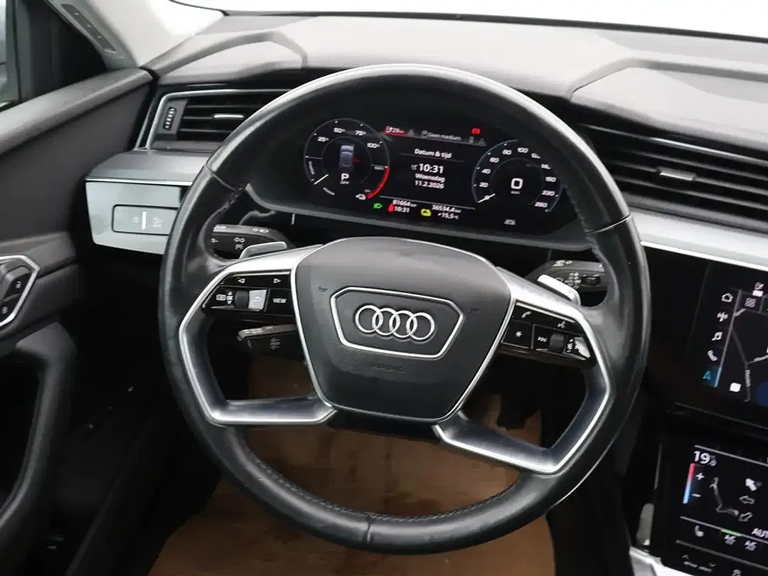 Audi e-tron 50 quattro - foto 15