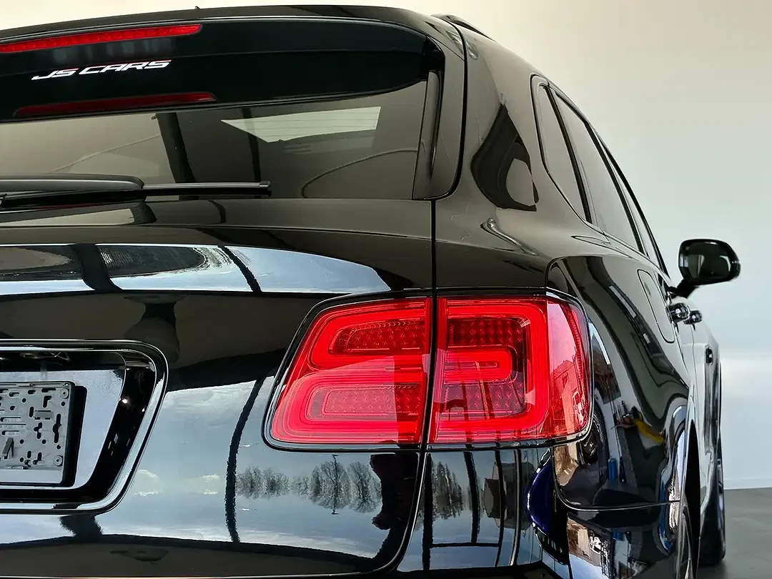 Bentley Bentayga 4.0 V8 Design - Thumbnail 13