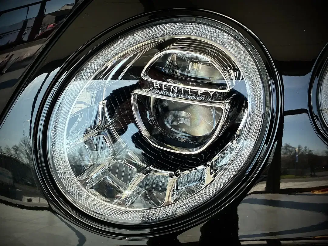 Bentley Bentayga 4.0 V8 Design - Thumbnail 6