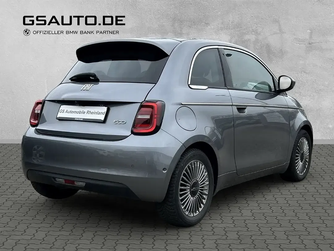 Fiat 500e - Thumbnail 3