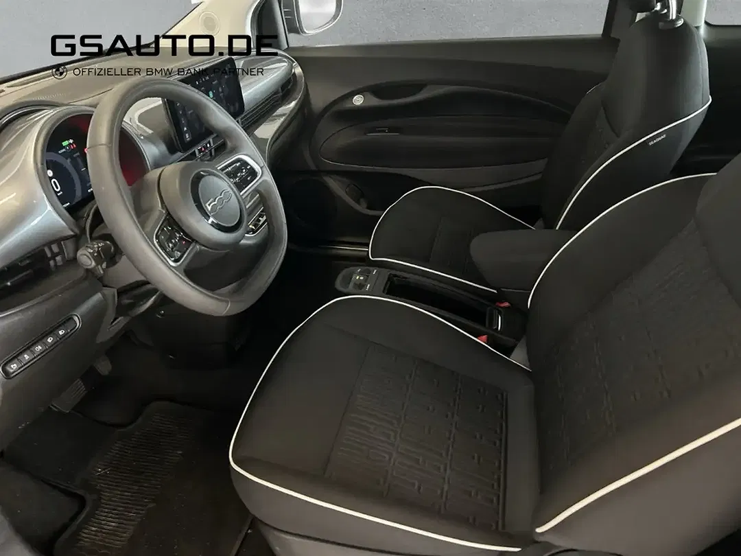 Fiat 500e - Thumbnail 4