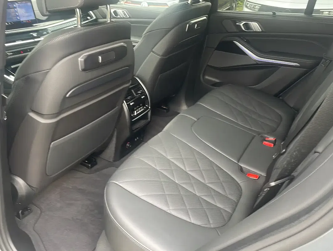 BMW X5 xDrive M Sport - Thumbnail 14