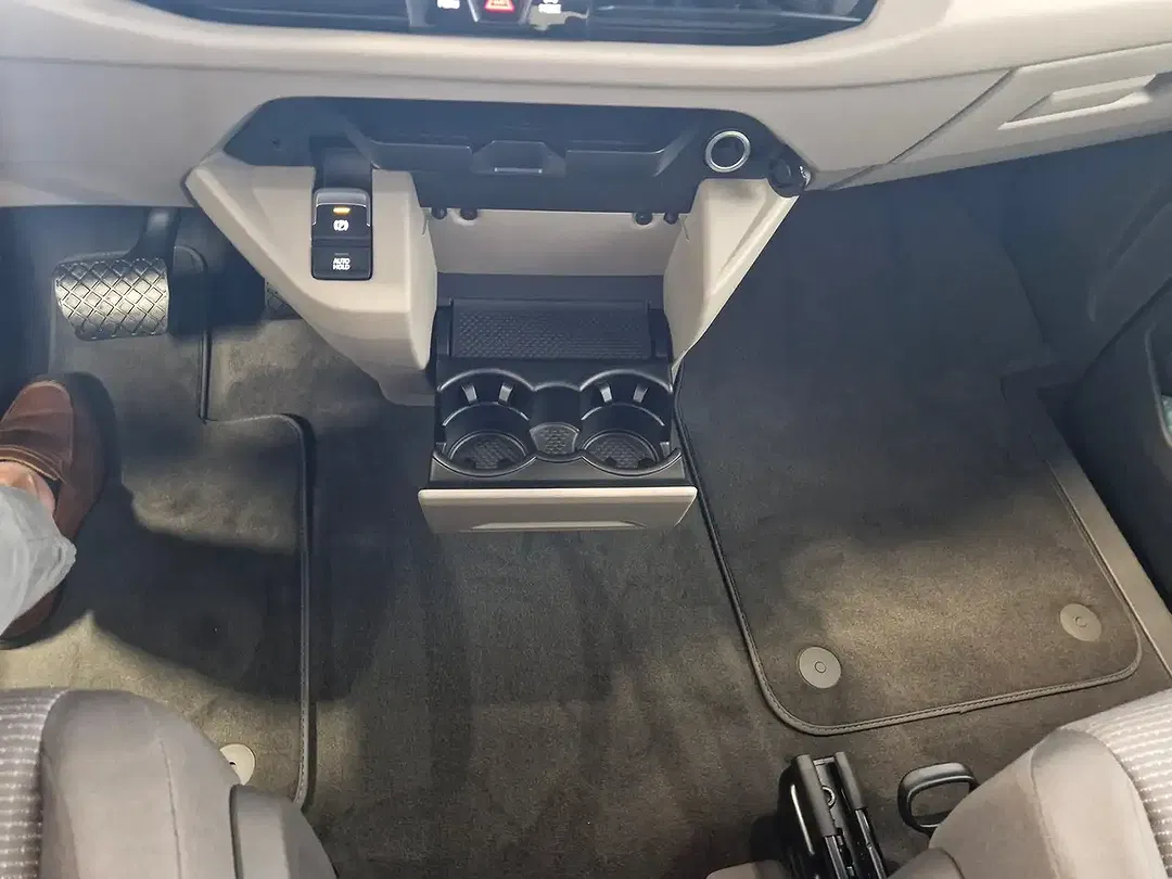 Volkswagen T7 Multivan eHybrid 4Motion Business - Thumbnail 7