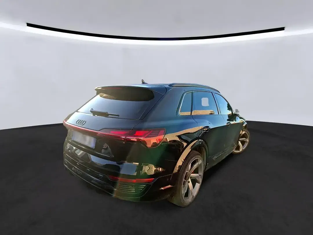 Audi SQ8 e-tron Matrix LED - Thumbnail 6