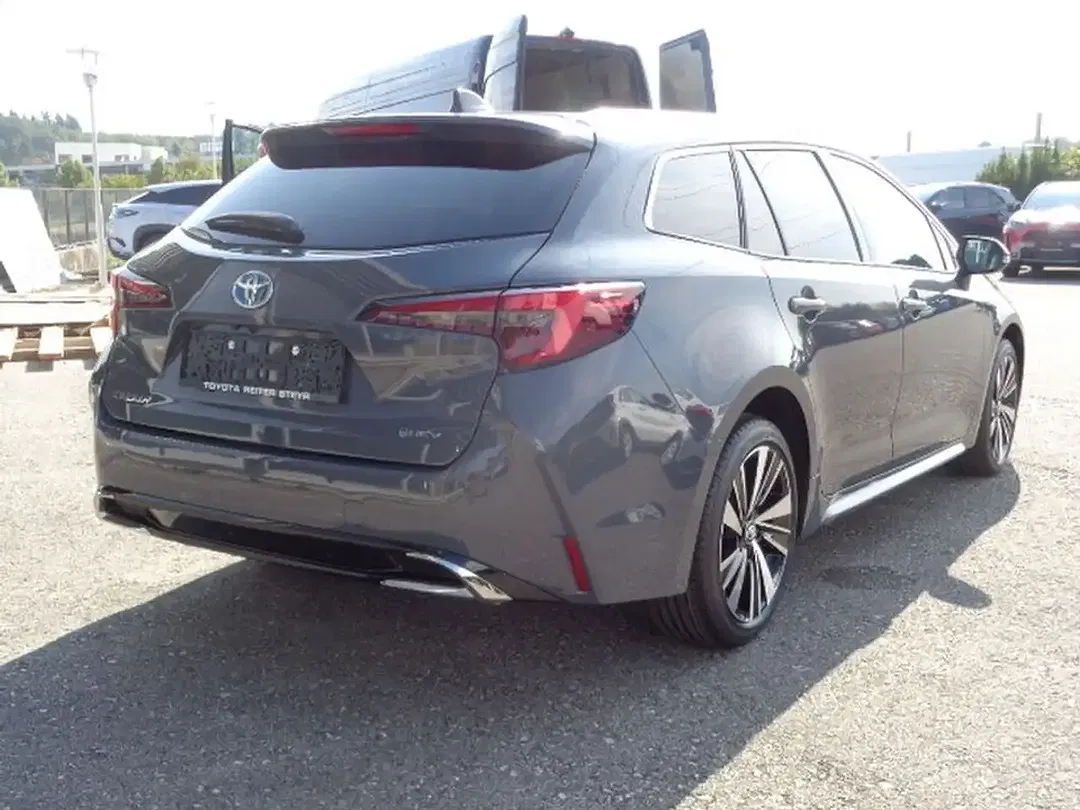 Toyota Corolla Hybrid Teamplayer - Thumbnail 3