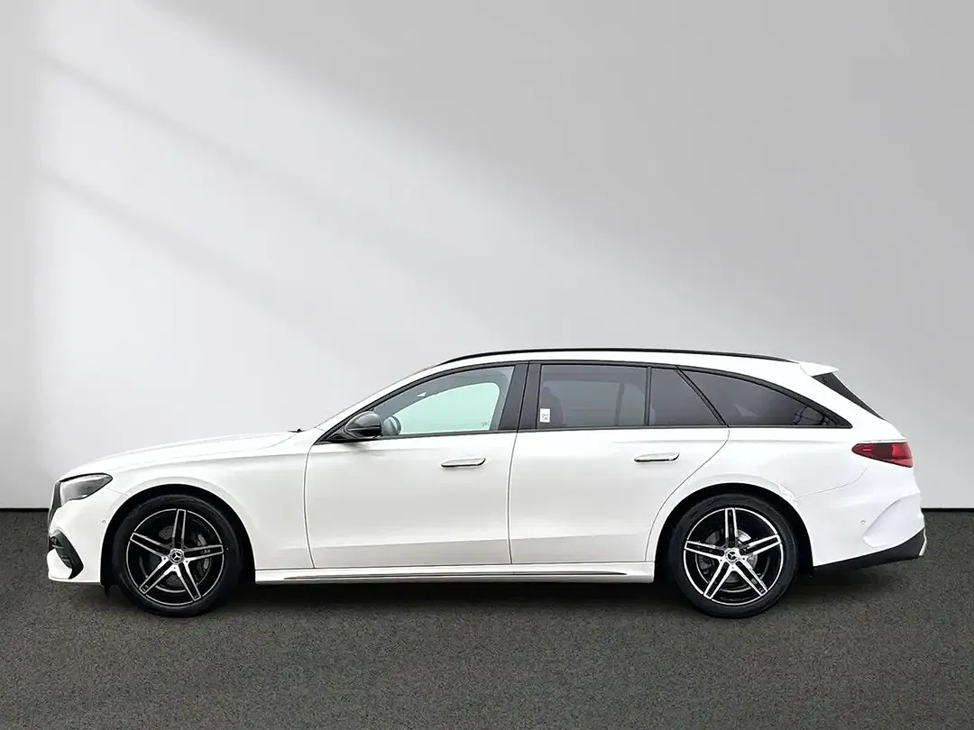Mercedes-Benz E 200 AMG Night - Thumbnail 2