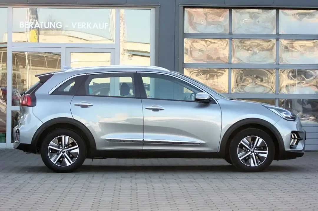 Kia Niro 1.6 GDI PHEV Vision - Thumbnail 8