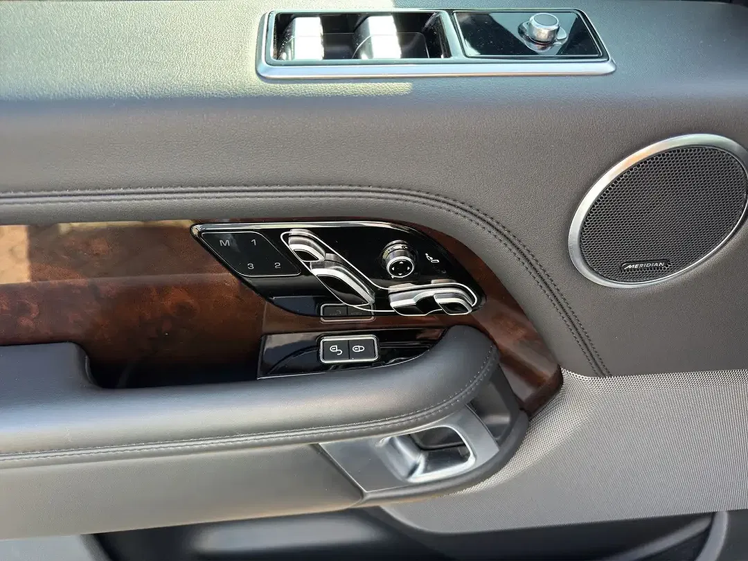 Land Rover Range Rover Hybrid Vogue - Thumbnail 13
