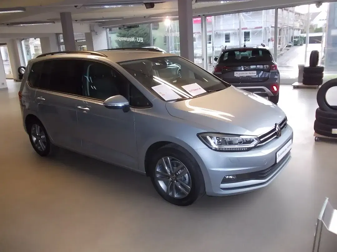 Volkswagen Touran 1.5 TSI DSG Comfortline - foto 2