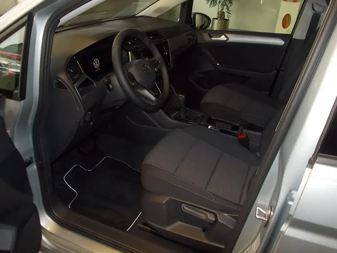 Volkswagen Touran 1.5 TSI DSG Comfortline - Thumbnail 9