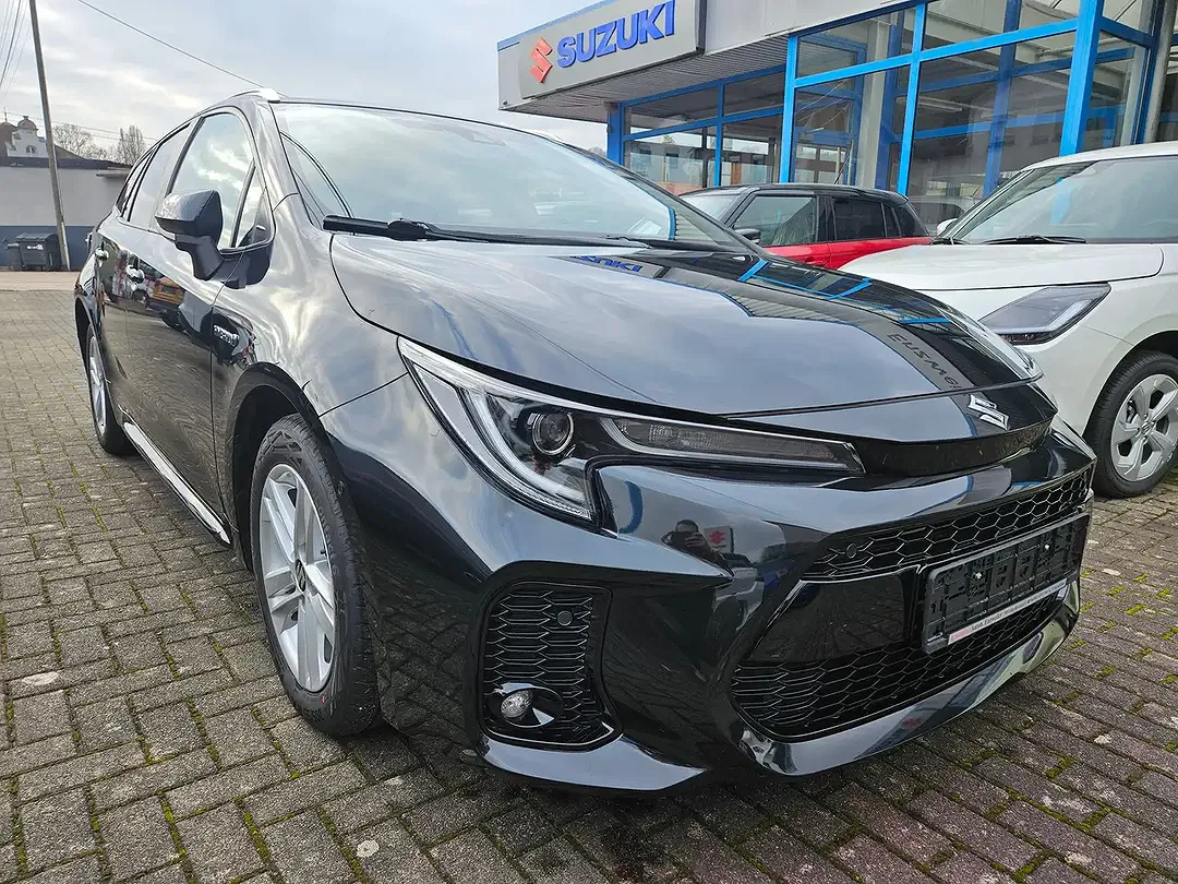 Suzuki Swace Hybrid 1.8 CVT Comfort+ - foto 1