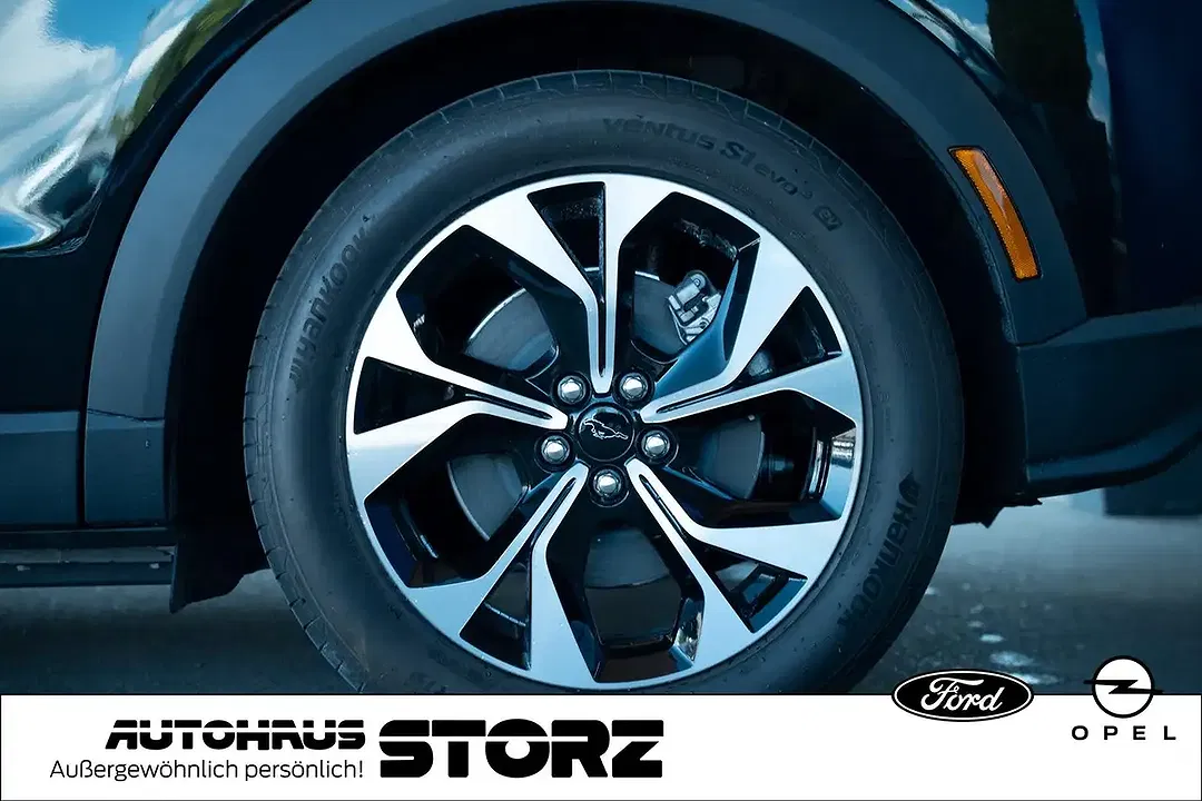 Ford Mustang Mach-E - Thumbnail 11