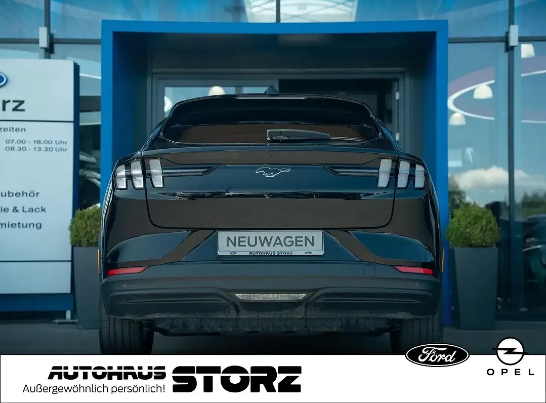 Ford Mustang Mach-E - Thumbnail 4