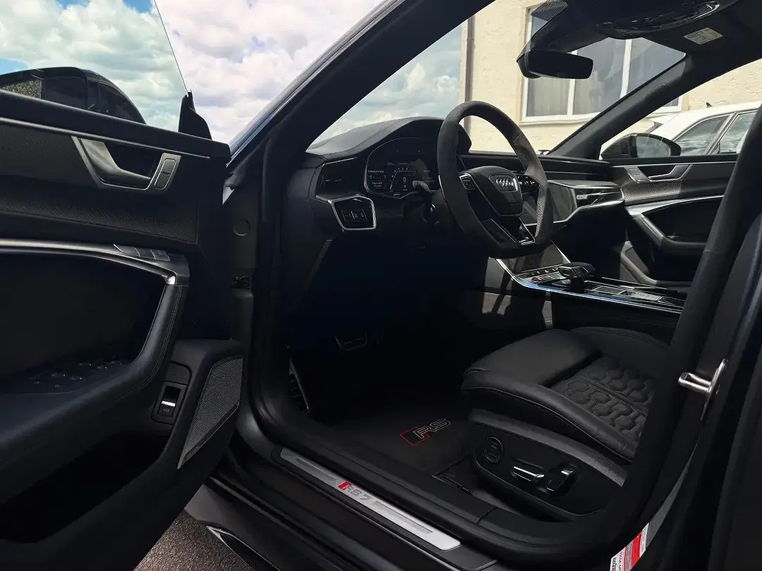 Audi RS7 - Thumbnail 11