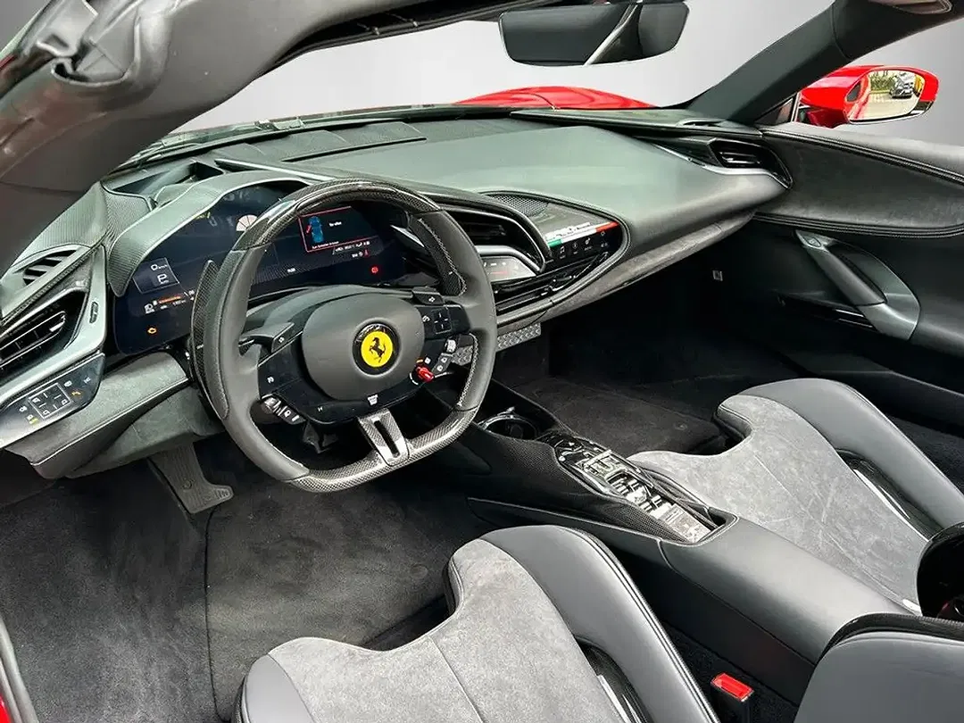Ferrari SF90 Spider - Thumbnail 11