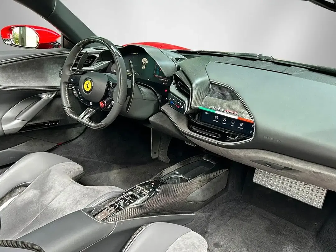 Ferrari SF90 Spider - Thumbnail 13
