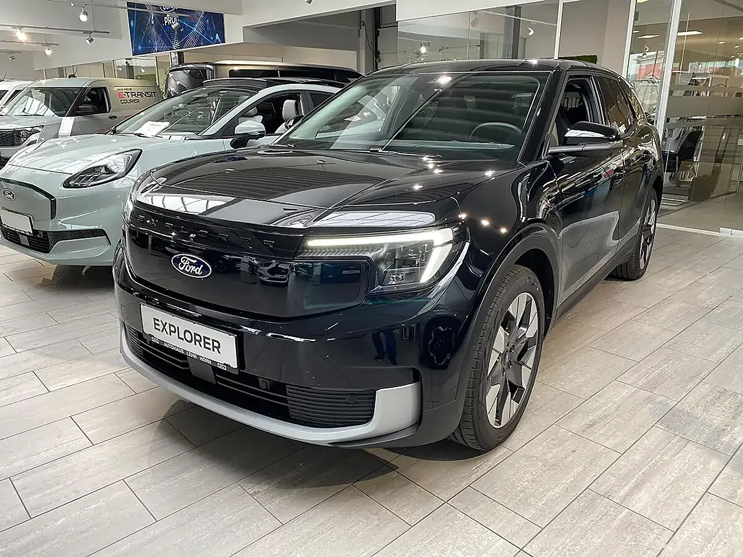 Ford Explorer Premium - Thumbnail 3