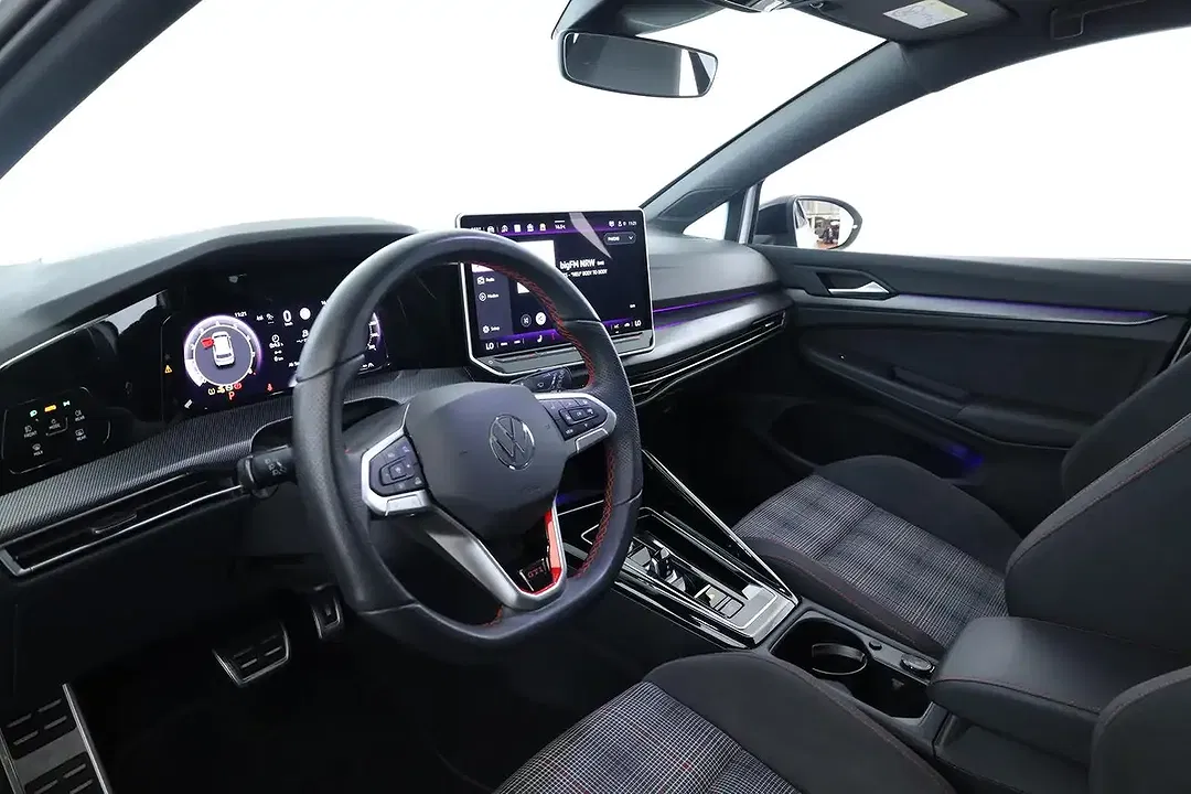 Volkswagen Golf DSG GTI Black Edition - Thumbnail 12