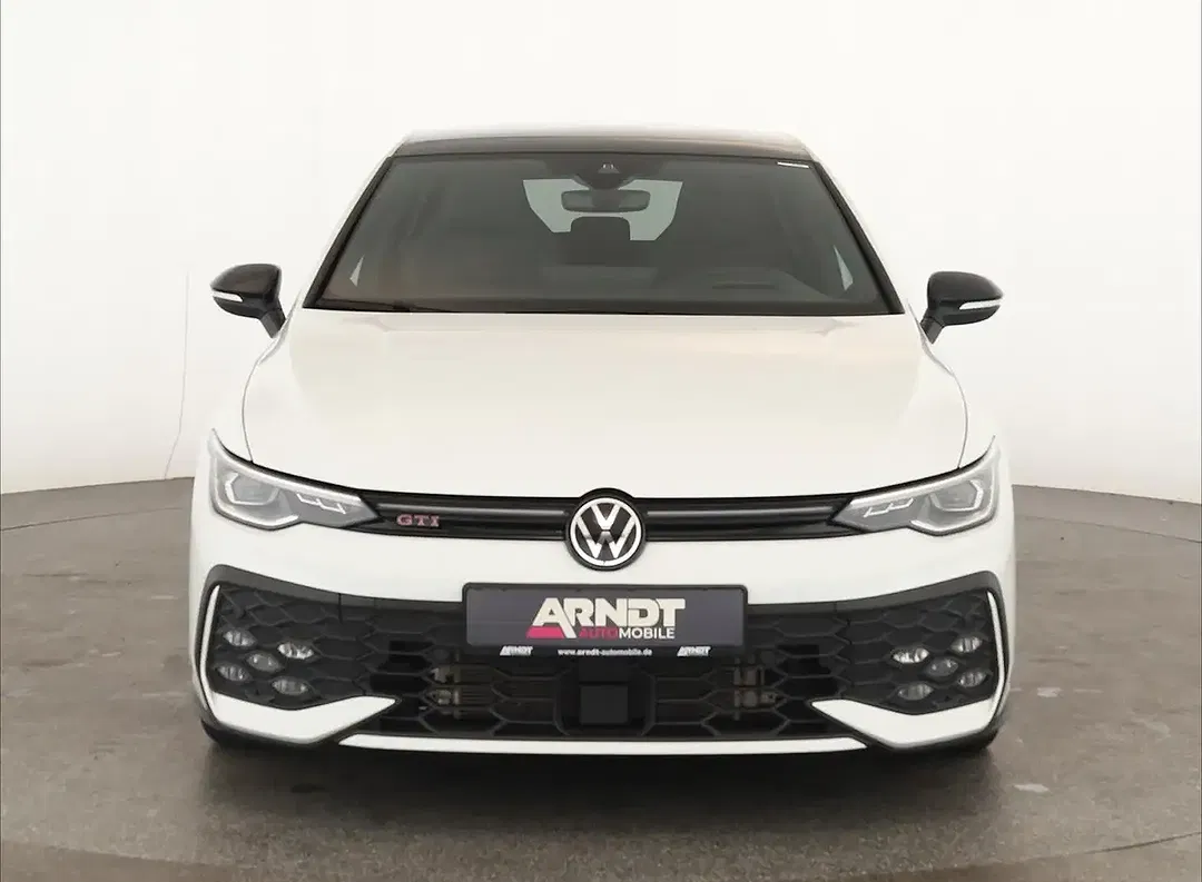 Volkswagen Golf DSG GTI Black Edition - Thumbnail 3