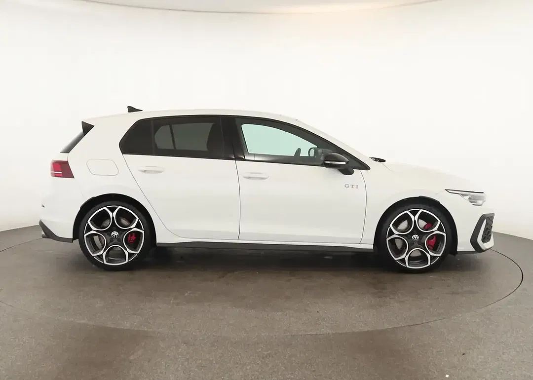 Volkswagen Golf DSG GTI Black Edition - Thumbnail 4