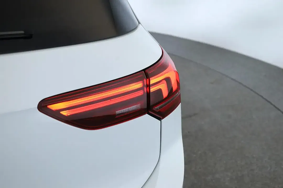 Volkswagen Golf DSG GTI Black Edition - Thumbnail 7