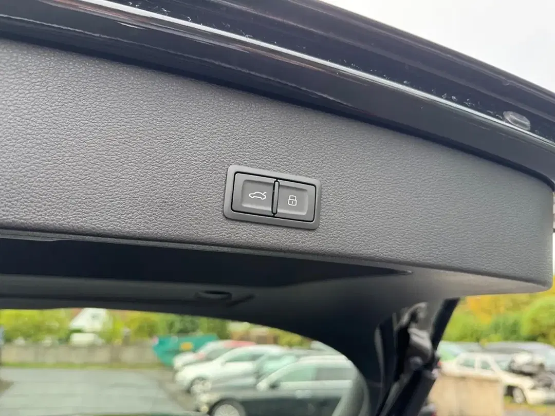 Audi Q2 35 TFSI Matrix LED S line - Thumbnail 10