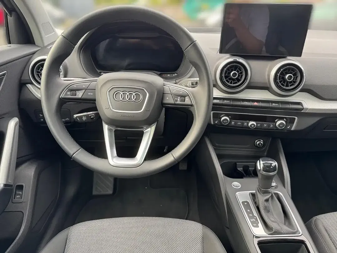Audi Q2 35 TFSI Matrix LED S line - Thumbnail 13
