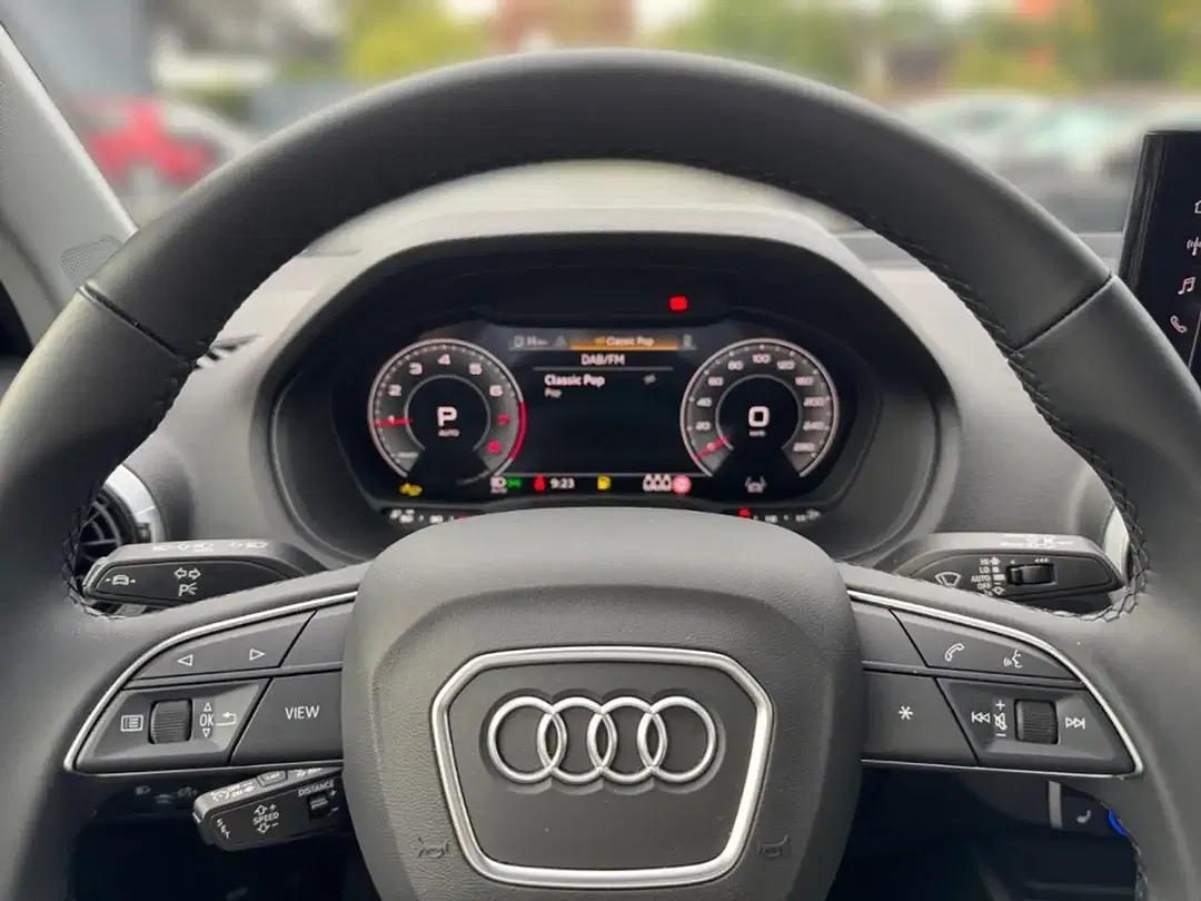 Audi Q2 35 TFSI Matrix LED S line - Thumbnail 14
