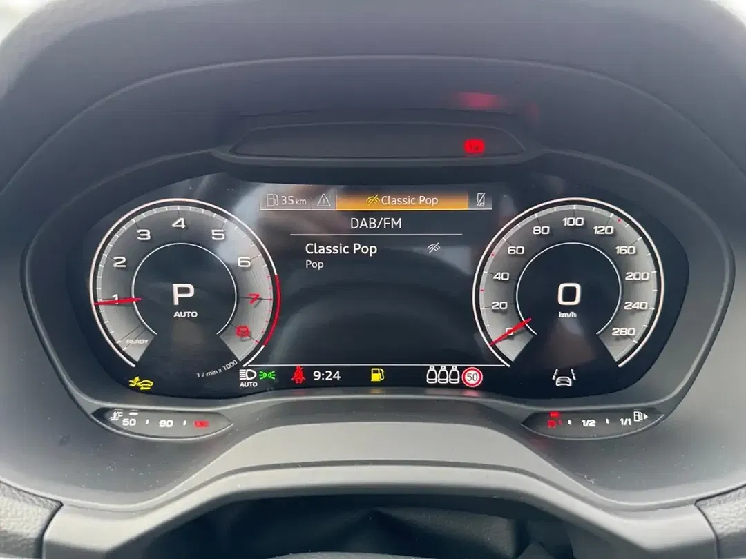 Audi Q2 35 TFSI Matrix LED S line - Thumbnail 15