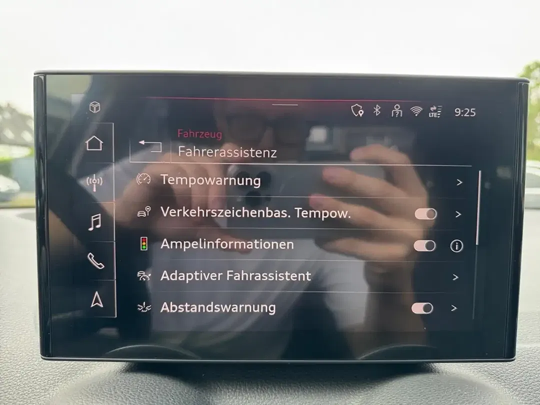 Audi Q2 35 TFSI Matrix LED S line - Thumbnail 27