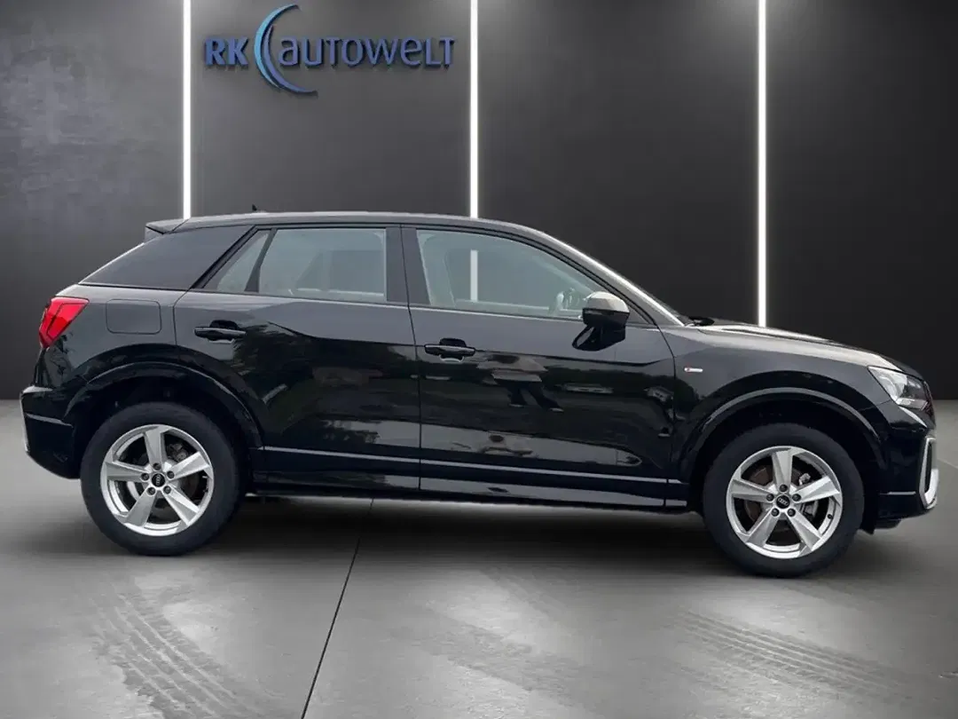 Audi Q2 35 TFSI Matrix LED S line - Thumbnail 3