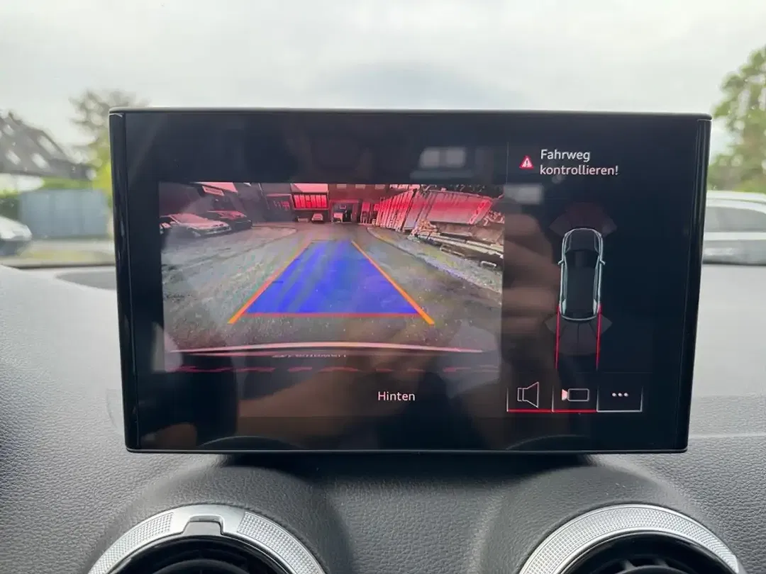 Audi Q2 35 TFSI Matrix LED S line - foto 32