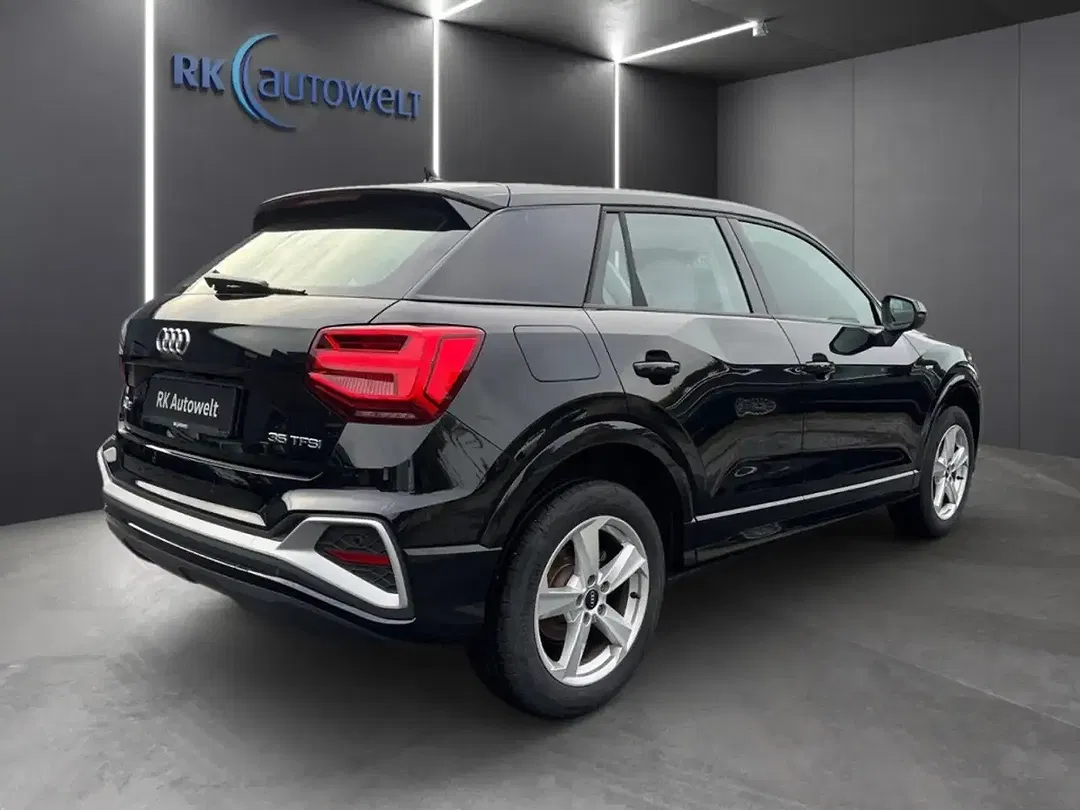 Audi Q2 35 TFSI Matrix LED S line - Thumbnail 4