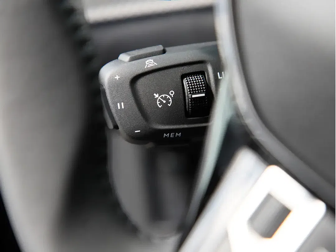 Peugeot 2008 145 Hybrid Allure - Thumbnail 13