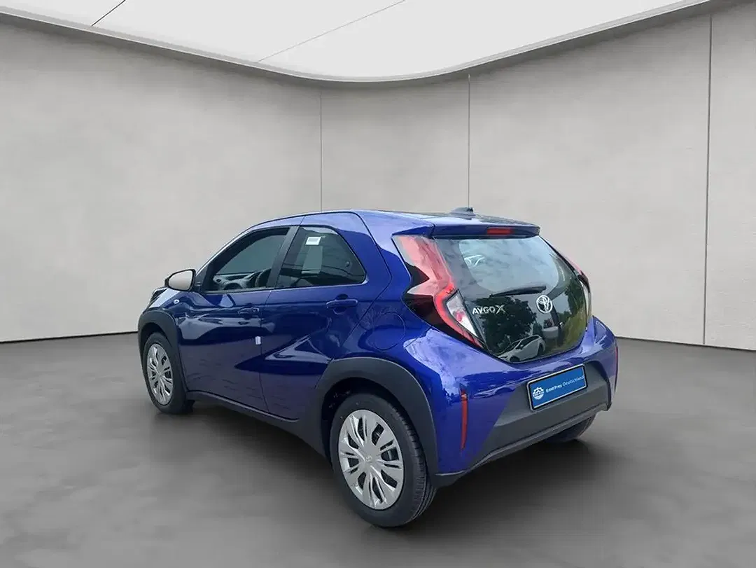 Toyota Aygo X Business Edition - Thumbnail 3