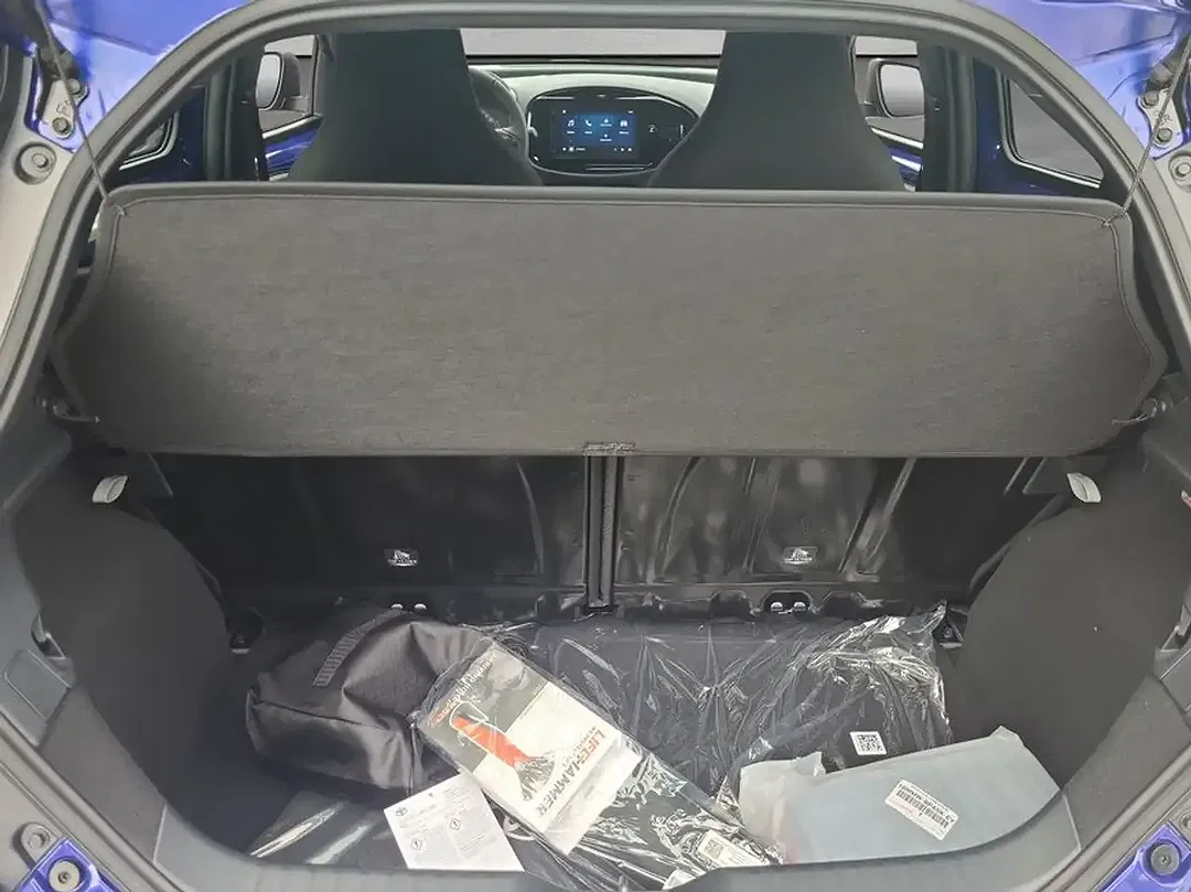 Toyota Aygo X Business Edition - Thumbnail 4