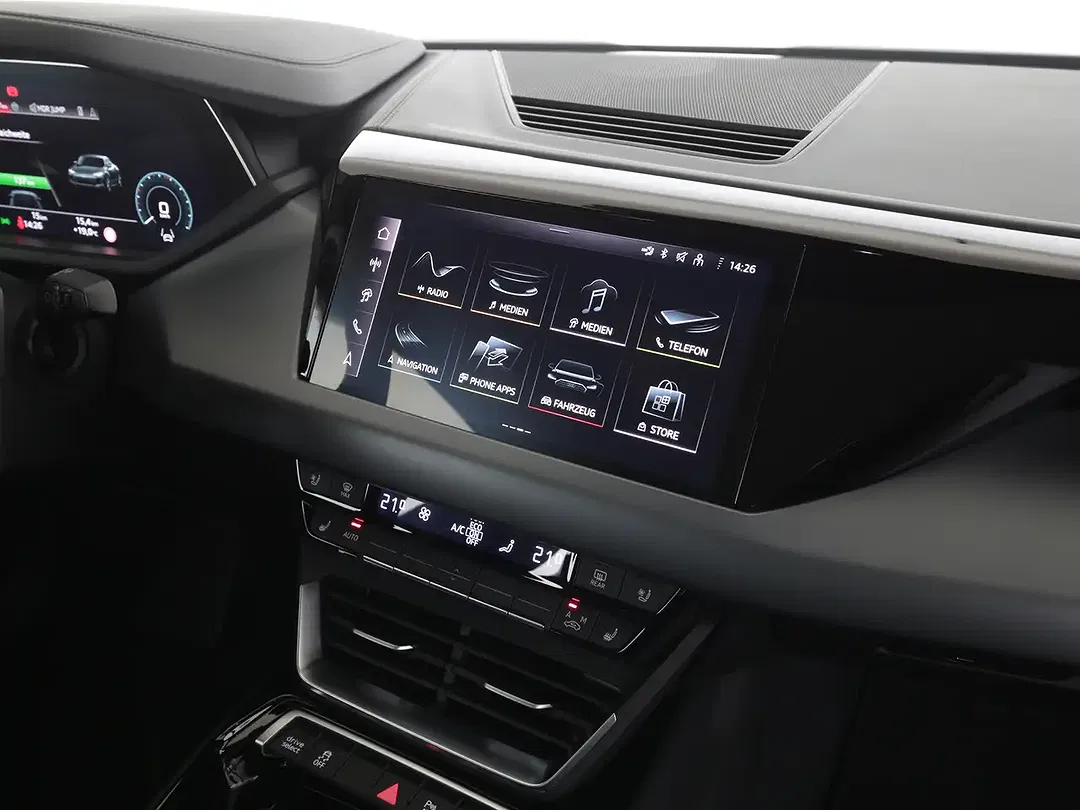 Audi e-tron GT quattro - Thumbnail 13