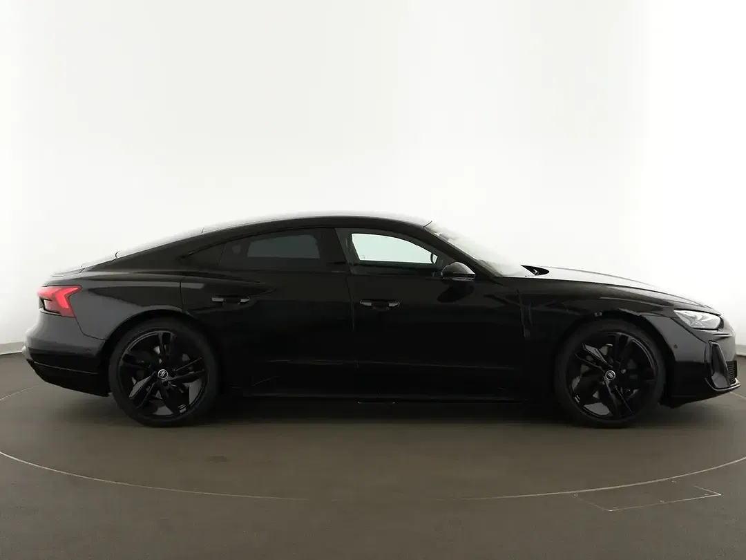 Audi e-tron GT quattro - Thumbnail 8