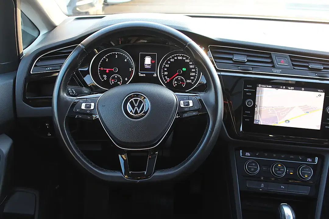 Volkswagen Touran 2.0 TDI DSG Highline - Thumbnail 4